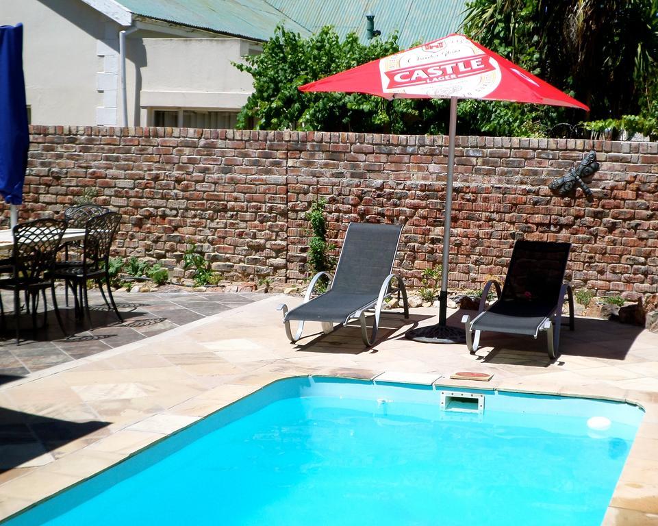 Ladismith Manor Hotel Exterior photo