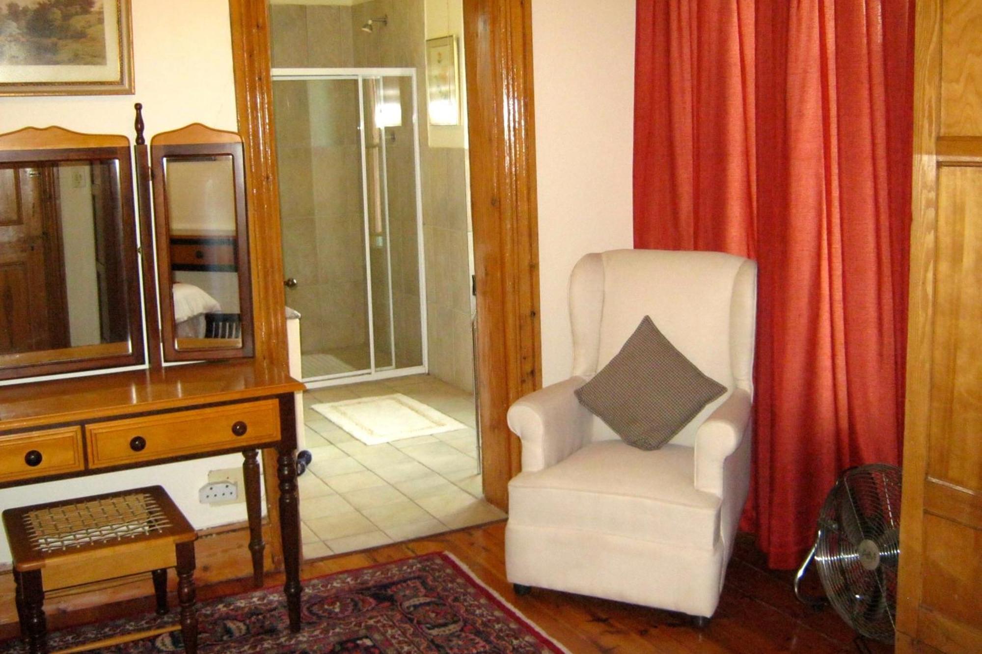 Ladismith Manor Hotel Room photo