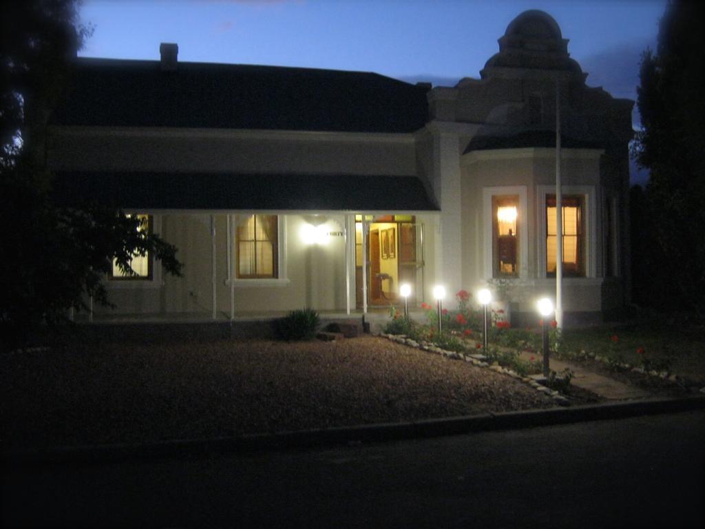 Ladismith Manor Hotel Exterior photo