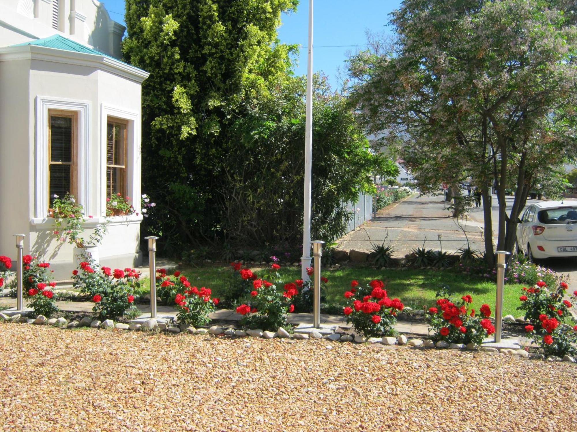 Ladismith Manor Hotel Exterior photo